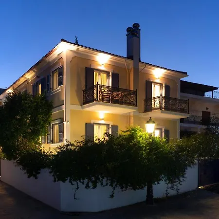 Nautilus Luxury * Galaxidi