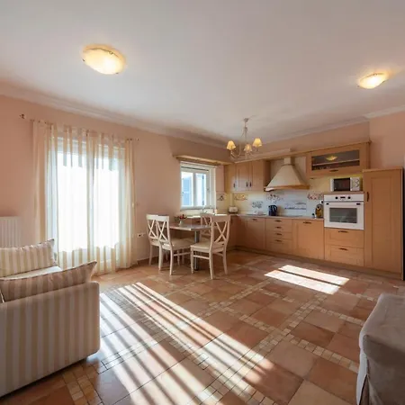 Nautilus Luxury Apartment